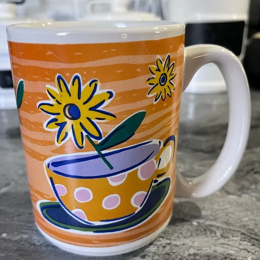 Housewares international Inc. floral mug